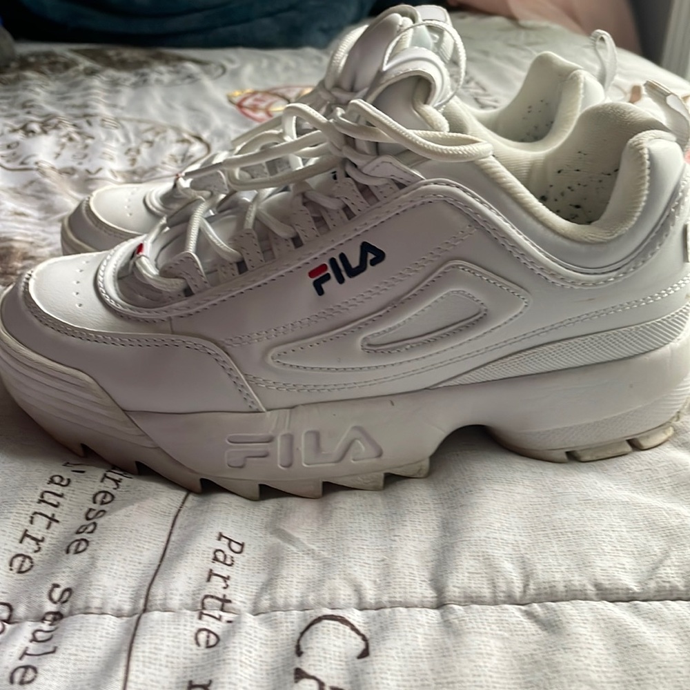 used once ❗️ fila disruptor ll shoes for women or girls